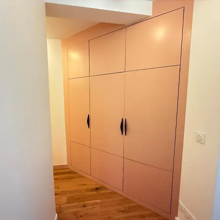 Apartment A Small Loftin Of *